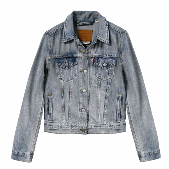 Levi's® Denim Trucker Jacket Light Wash - Picture 1 of 10